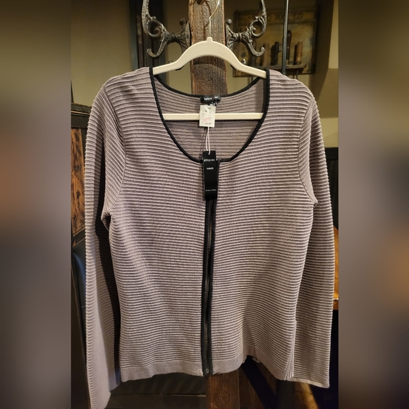 NWT tan Zip up sweater L - Picture 1 of 4